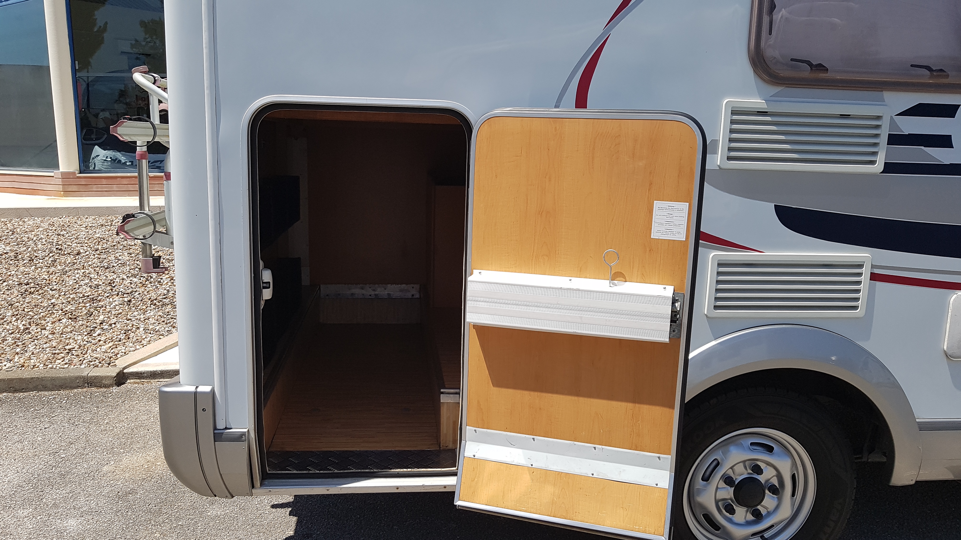 HYMER VAN ERIBA