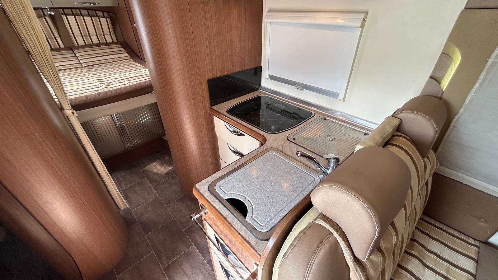 BURSTNER IXEO PLUS IT 724